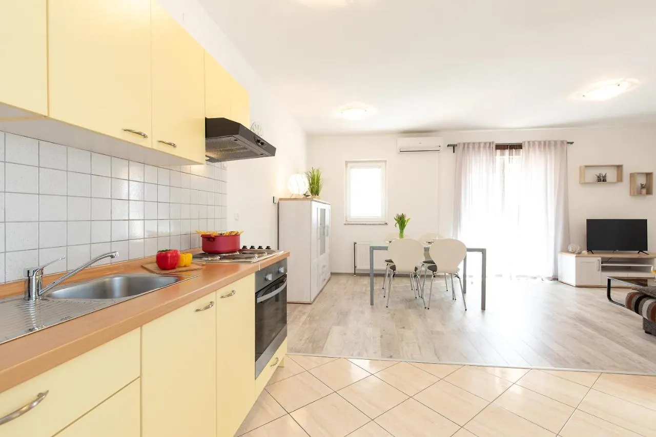 Apartments Doris, Krk Krk Town