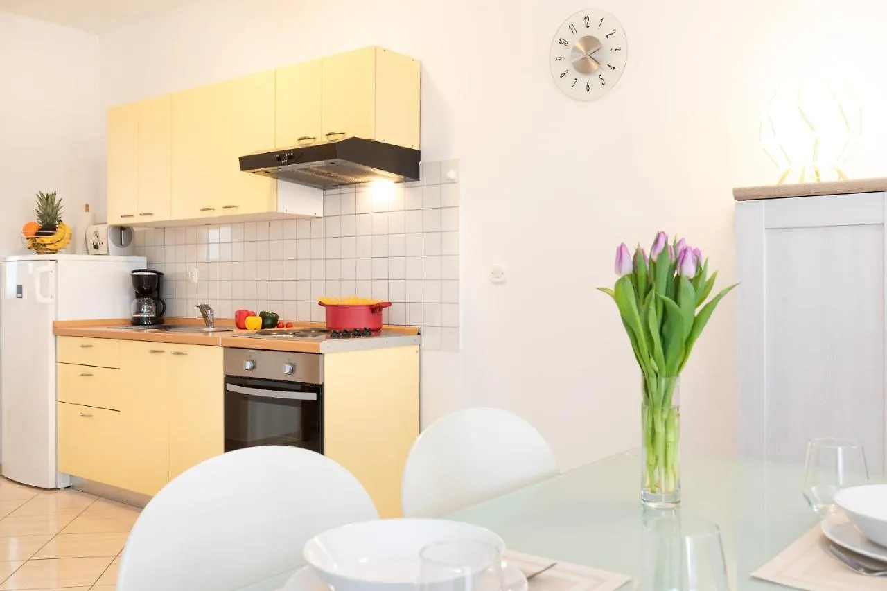 Apartments Doris, Krk Krk Town